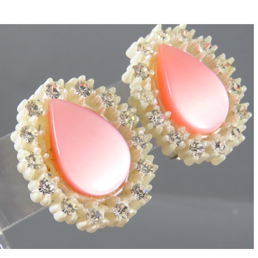 Vintage WHITE MOLDED CELLULOID Clip-On Earrings PINK MOONGLOW TEAR DROP Center